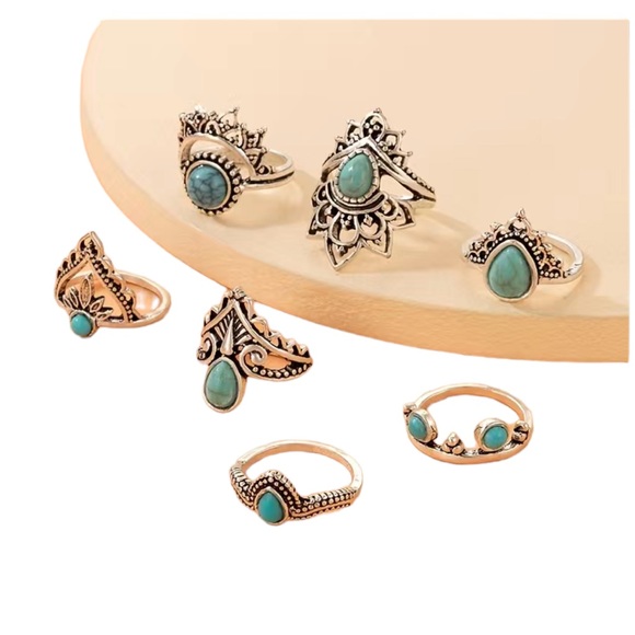 Antique Silver and Turquoise 8 Piece Ring Set - Picture 5 of 5